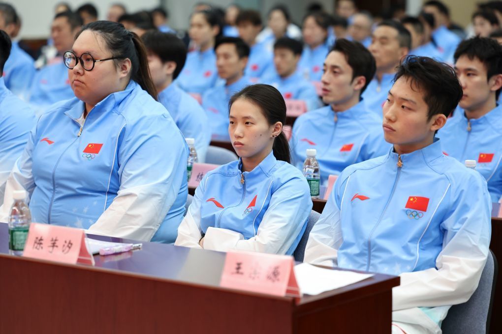 中国跳水队员谈亚运会:以平常心专注于每一个动作 中国跳水队员谈亚运会:以平常心专注于每一个动作