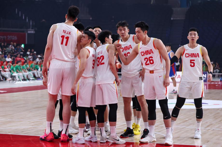 亚运会:中国男篮44分大胜菲律宾 三连胜晋级八强 亚运会:中国男篮44分大胜菲律宾 三连胜晋级八强