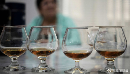 41个“中国酿酒大师”称号被撤销,涉及茅台、剑南春等员工 41个“中国酿酒大师”称号被撤销,涉及茅台、剑南春等员工