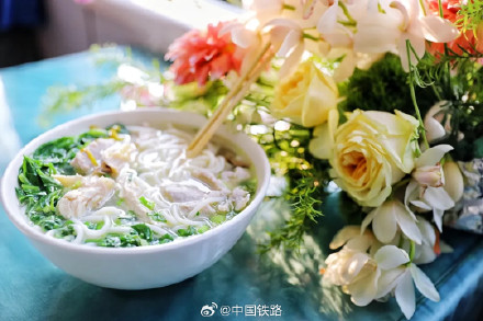 餐车提供现炒服务！还有现磨咖啡