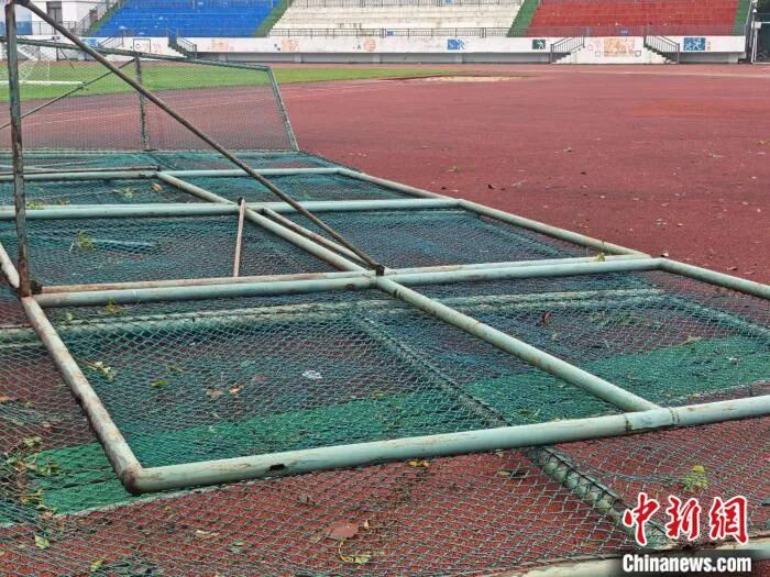 海南万宁突现龙卷风 海南万宁突现龙卷风