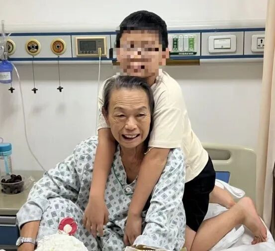 广西外卖小哥去世儿子非亲生案再审听证会：今晚七点结束，未当庭宣布结果