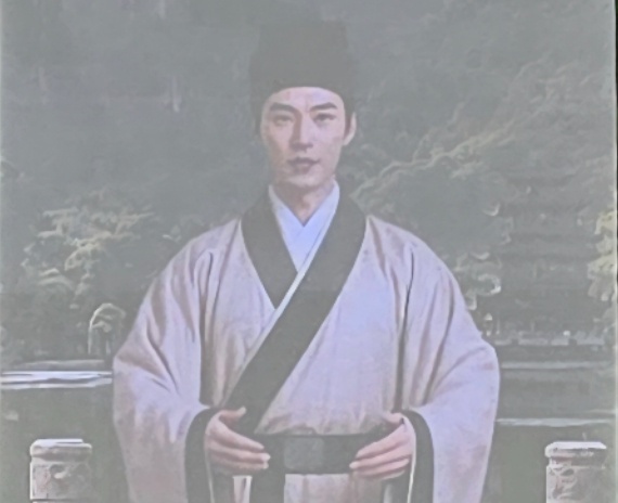 韩国一景区在介绍中国的画面里错把中式服装标注为“韩服”，当地致歉