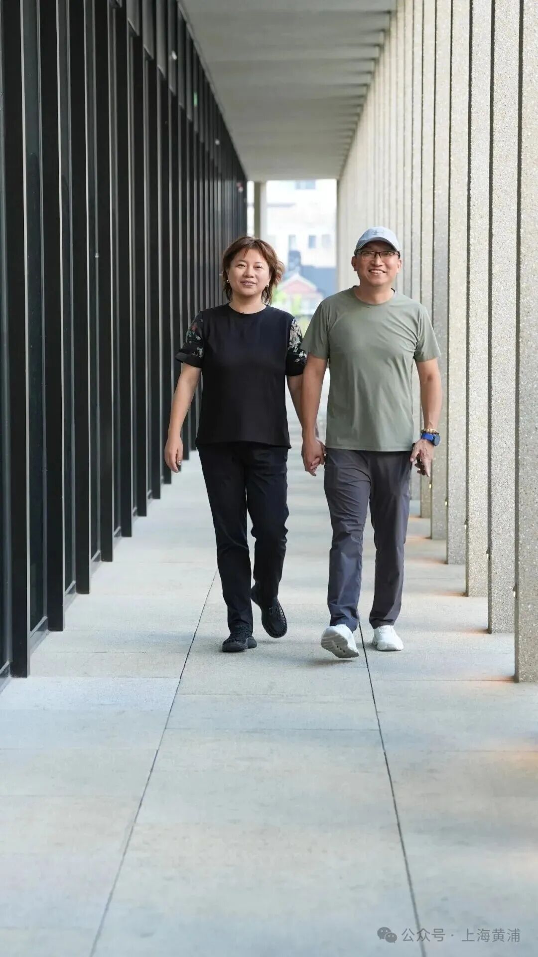 事发上海一火锅店！男子异物卡喉命悬一线，一对素不相识的夫妇出手了