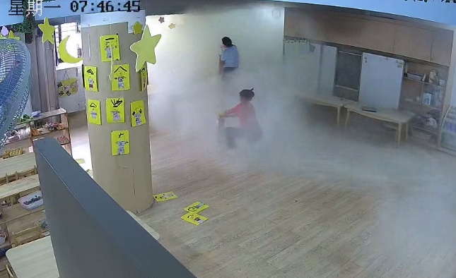广东一幼儿园教室突发火情,多名孩子被紧急疏散!当地消防部门提醒→ 广东一幼儿园教室突发火情,多名孩子被紧急疏散!当地消防部门提醒→
