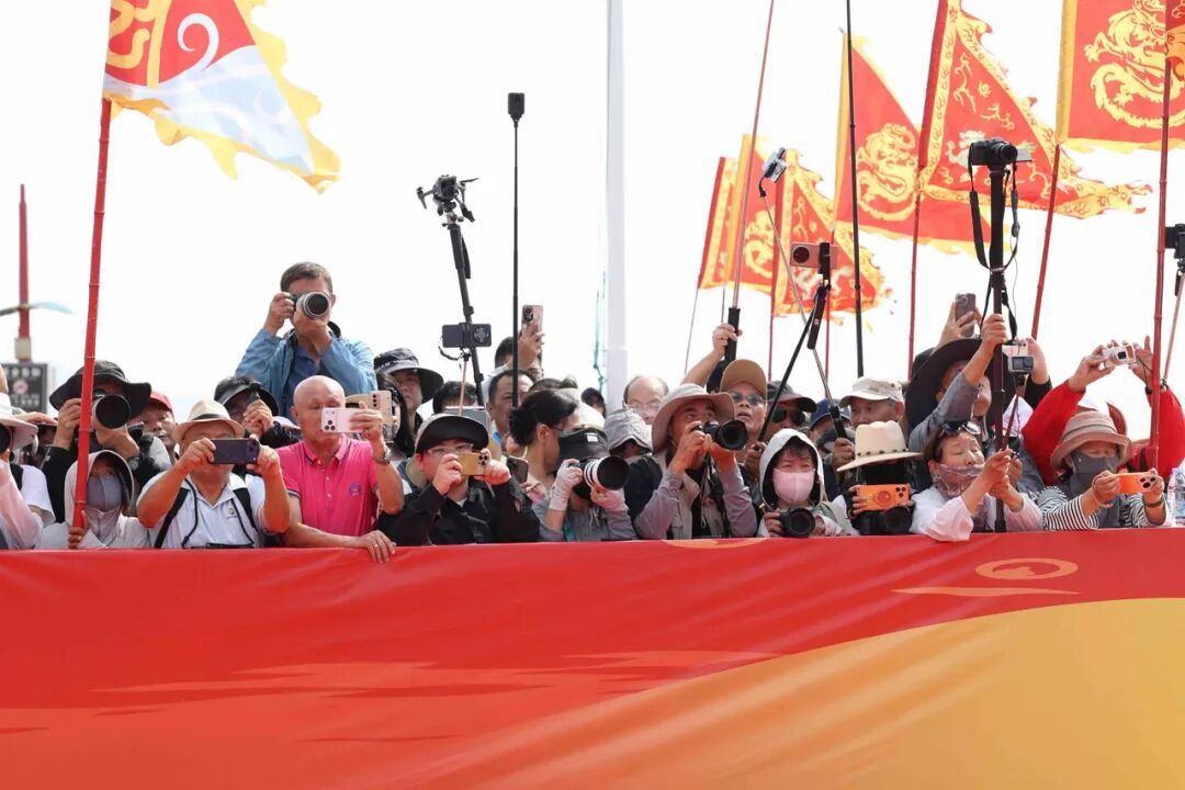 开渔啦!开渔节祭海仪式举行,1772艘渔船出海开捕 开渔啦!开渔节祭海仪式举行,1772艘渔船出海开捕