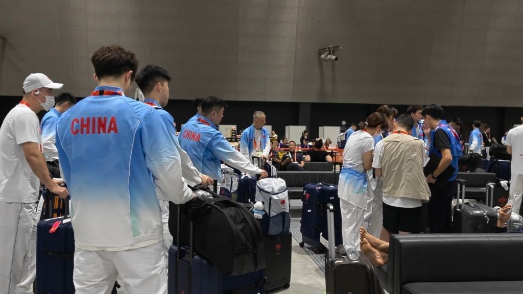 多国亚运代表队落地名古屋被困机场数小时