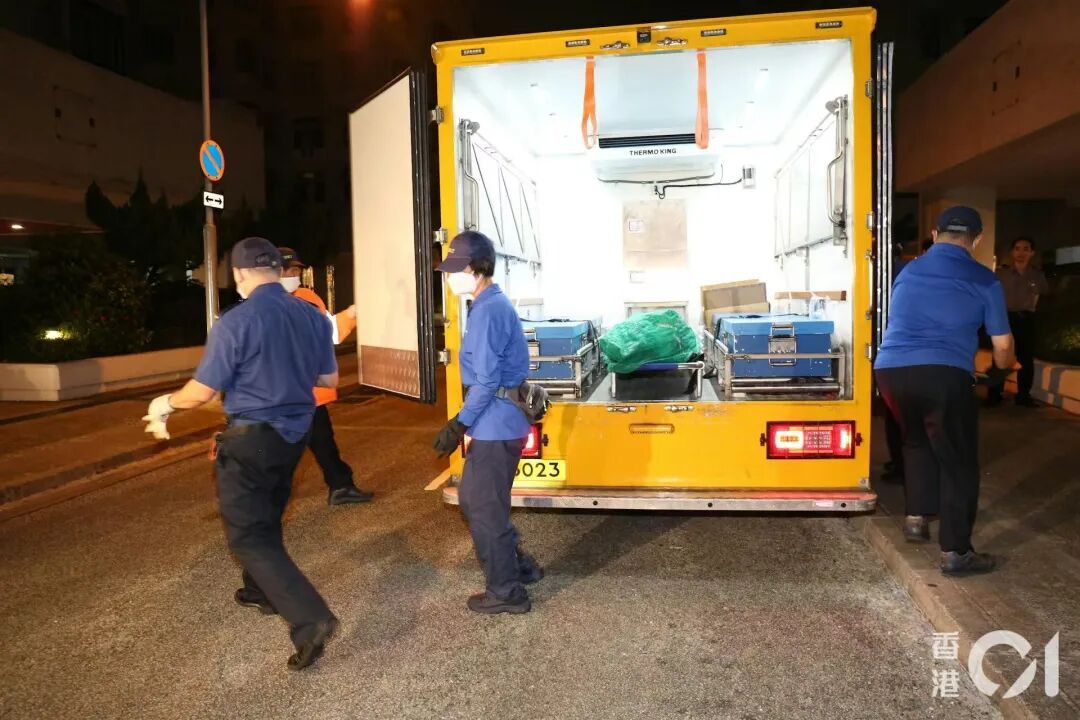香港51岁IT男涉嫌杀妻后自首，疑因高风险投资导致百万债务引纠纷