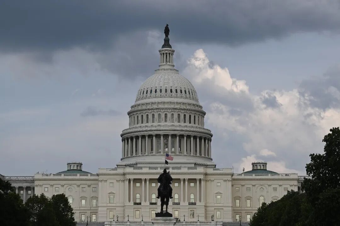 国会中期选举临近,美国富豪纷纷砸钱 国会中期选举临近,美国富豪纷纷砸钱