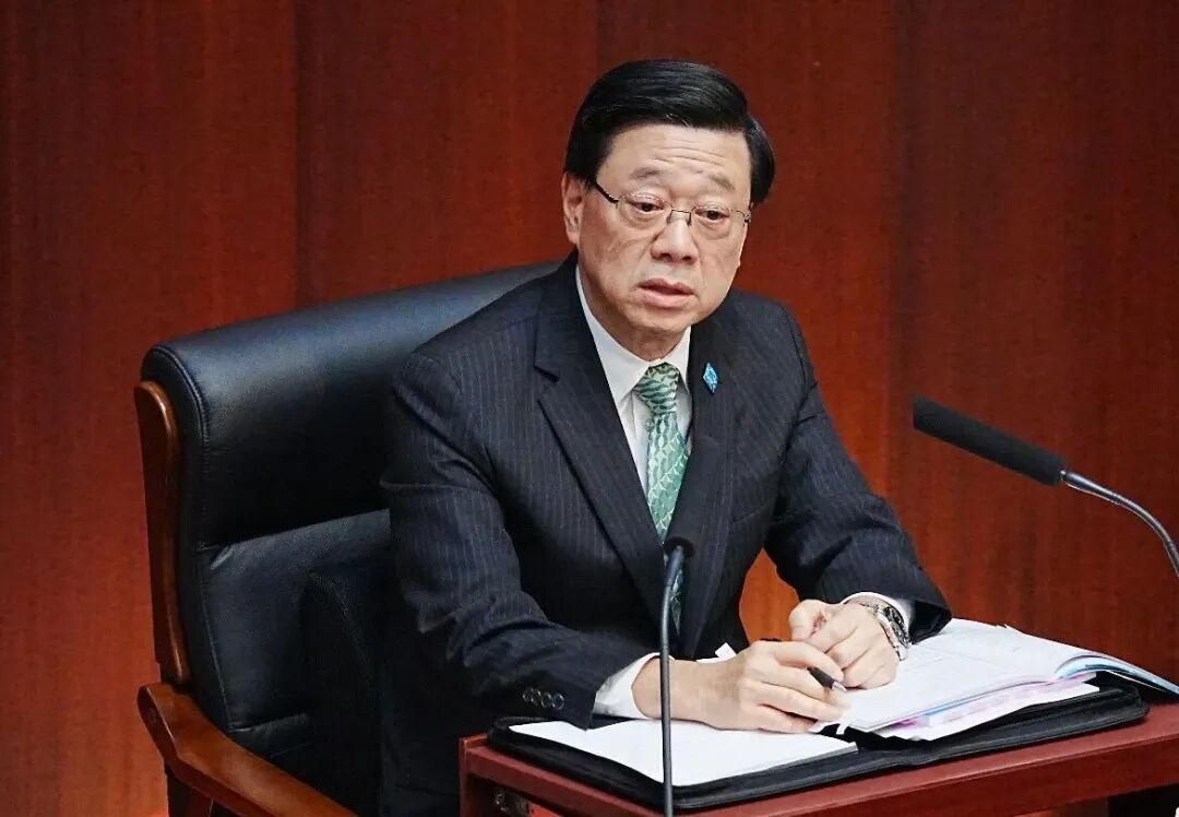 香港市民:“为何要做五年规划?”李家超这样答 香港市民:“为何要做五年规划?”李家超这样答