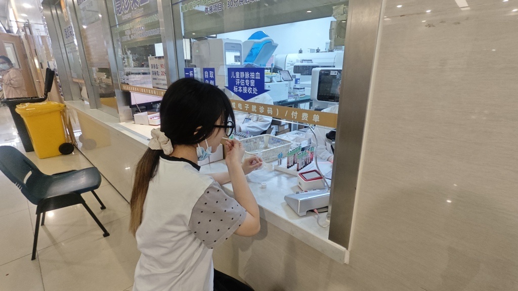 感冒发烧的人多起来了？今年流感提前了吗？专家释疑