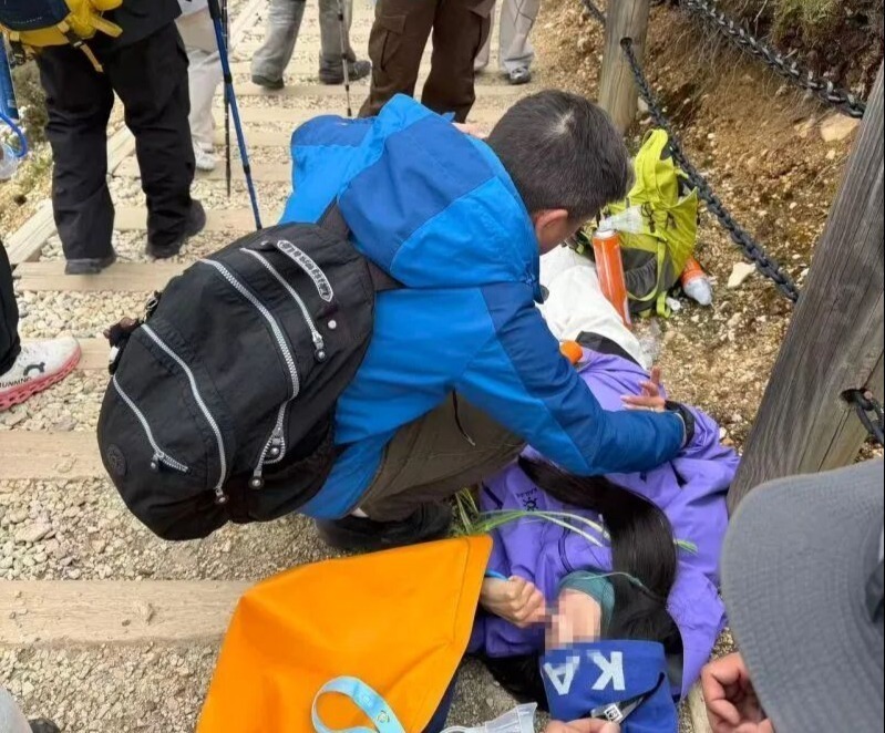 在海拔4700米的稻城亚丁,休假中的湘雅医生“顺便”救了个人 在海拔4700米的稻城亚丁,休假中的湘雅医生“顺便”救了个人