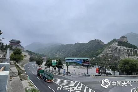 北京今明天秋雨上线 最高气温降至28℃左右 北京今明天秋雨上线 最高气温降至28℃左右