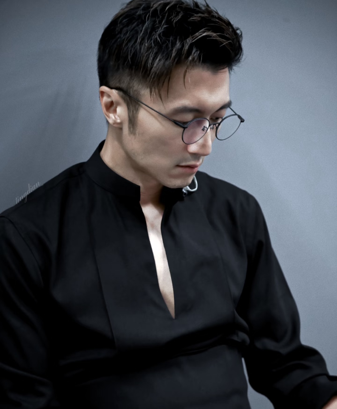 热播综艺现场,知名男星罕见自曝常年焦虑…网友热议 热播综艺现场,知名男星罕见自曝常年焦虑…网友热议