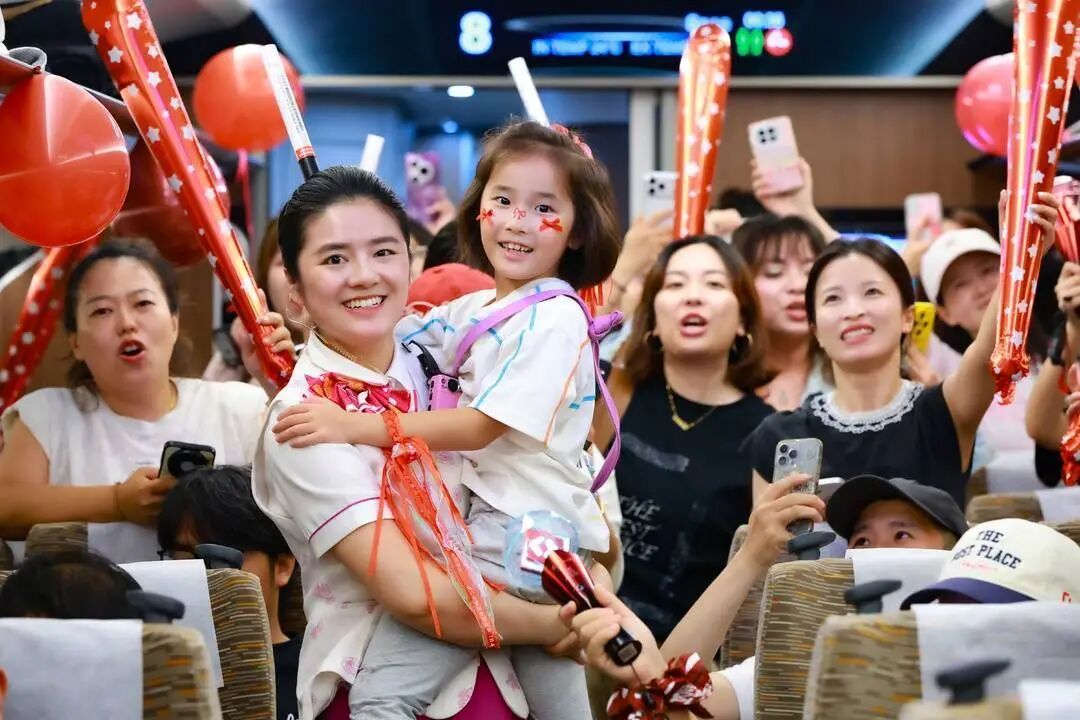 “歌迷专列”再上线!9月20日至21日,成都东、贵阳北加开18趟夜间列车,覆盖这些方向 “歌迷专列”再上线!9月20日至21日,成都东、贵阳北加开18趟夜间列车,覆盖这些方向