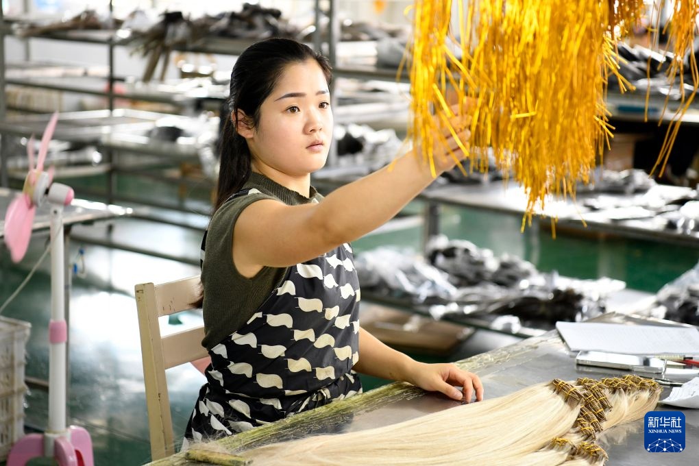 山东鄄城:发制品产业助推县域经济发展 山东鄄城:发制品产业助推县域经济发展