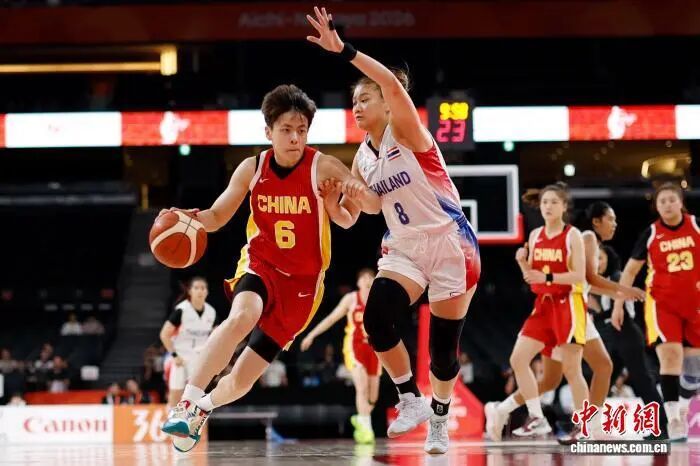 中国女篮收获开门红！主教练宫鲁鸣：球队正处于新老交替阶段，争取最好成绩