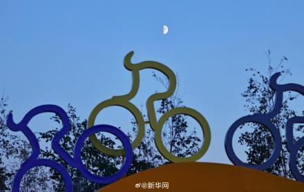 本年度最小上弦月现身天宇 本年度最小上弦月现身天宇