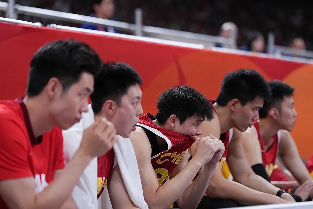 中国男篮队长赛后发声：很明显，我们没有对方拼得凶