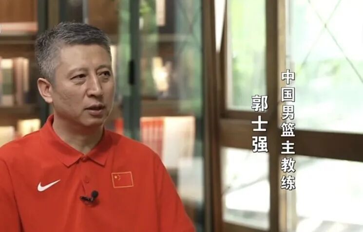 名古屋亚运会丨郭士强：不给任何人打分，这个夏天中国男篮的每个人都非常辛苦