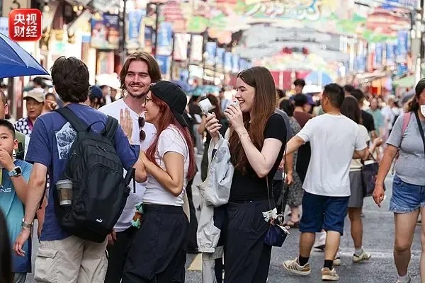 外国游客为何不再“打卡就走”？入境游有新花样