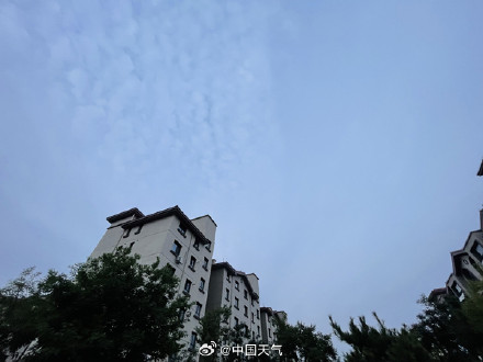 今天白天北京西部和北部有分散性阵雨 夜间逐渐转晴 今天白天北京西部和北部有分散性阵雨 夜间逐渐转晴