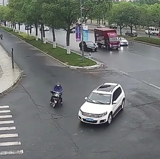 “无接触”交通事故为啥也要担责？