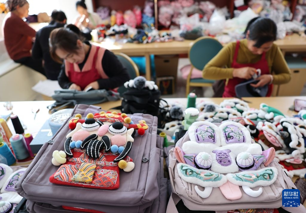 活力中国调研行｜宁夏原州区：掇绣出新彩 巧手助增收