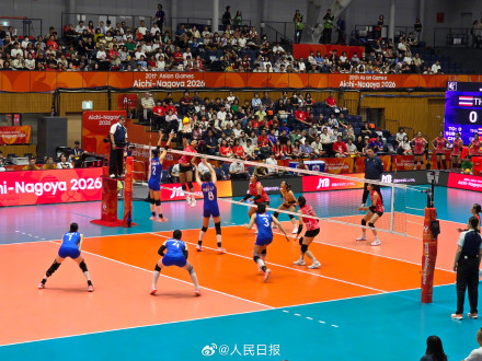 中国女排3比2逆转泰国 中国女排3比2逆转泰国