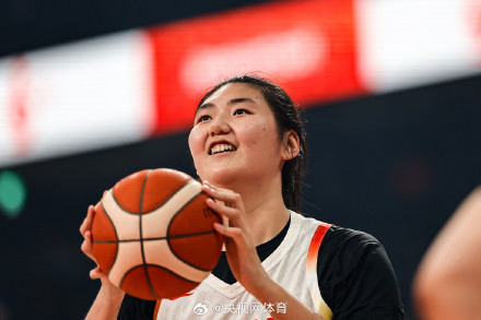 中国女篮110比41印尼女篮 中国女篮110比41印尼女篮