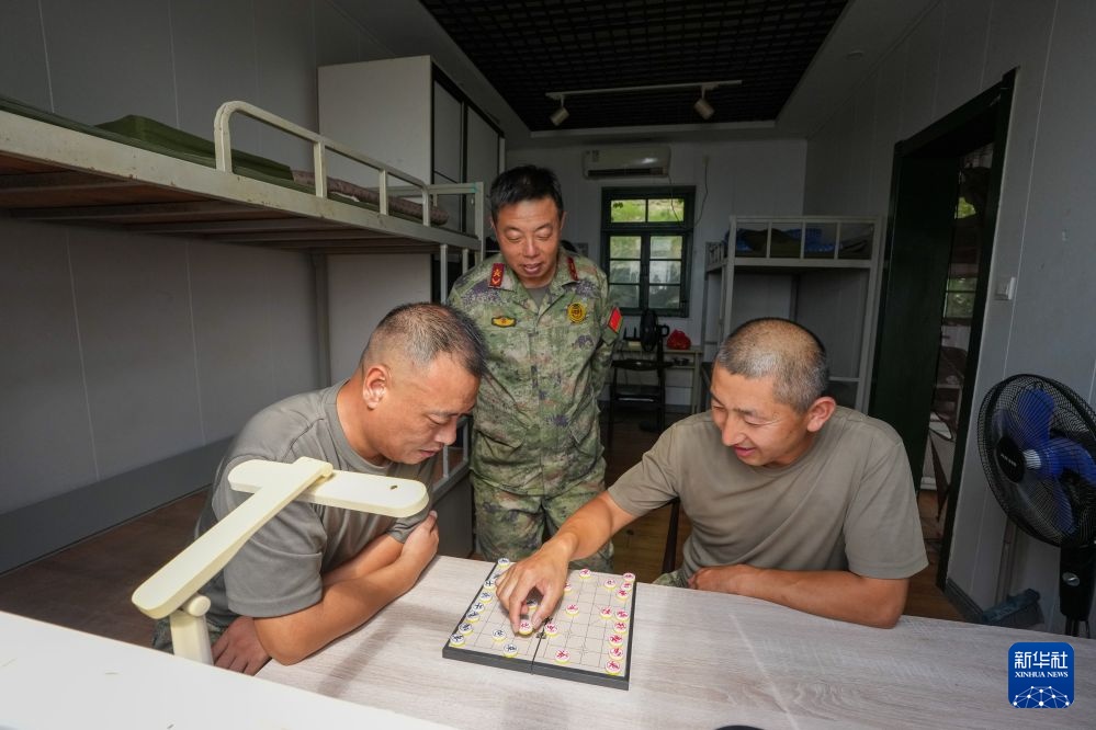万里边疆行丨开山岛上的坚守 万里边疆行丨开山岛上的坚守