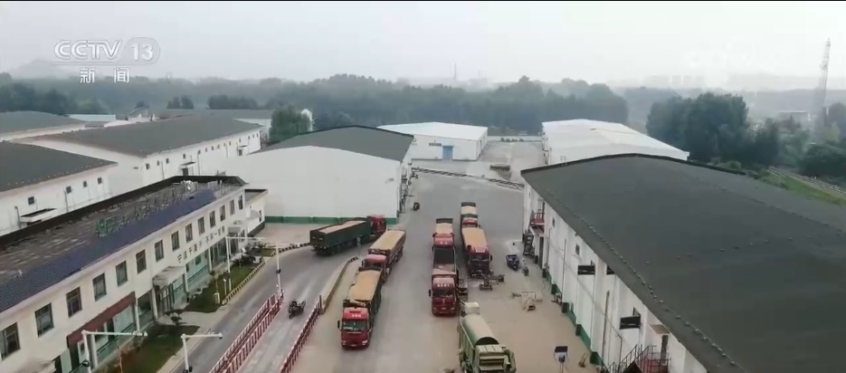 “十五五”时期将深入实施国家粮食安全战略 端稳端牢“中国饭碗” “十五五”时期将深入实施国家粮食安全战略 端稳端牢“中国饭碗”