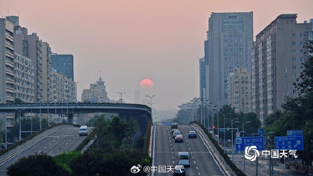 秋分前一天 北京长安街悬日正东