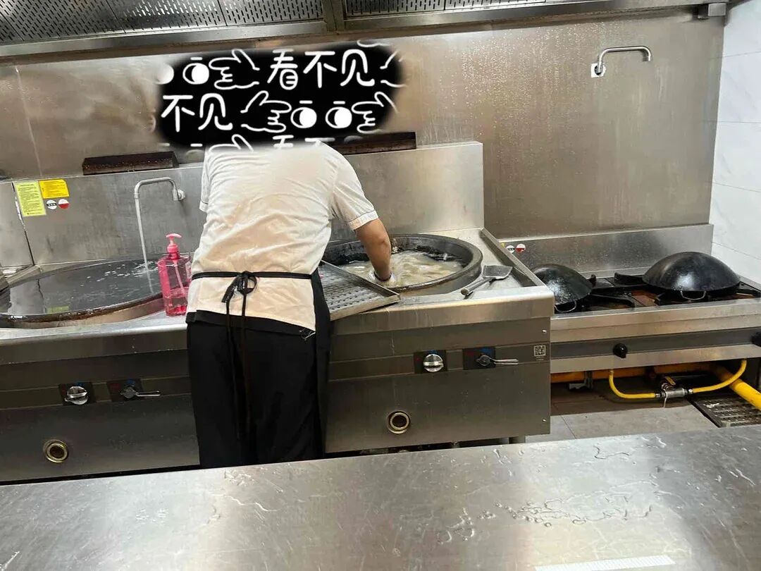 炒菜锅洗拖把致50名幼儿集体呕吐，官方通报