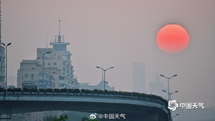 秋分前一天 北京长安街悬日正东
