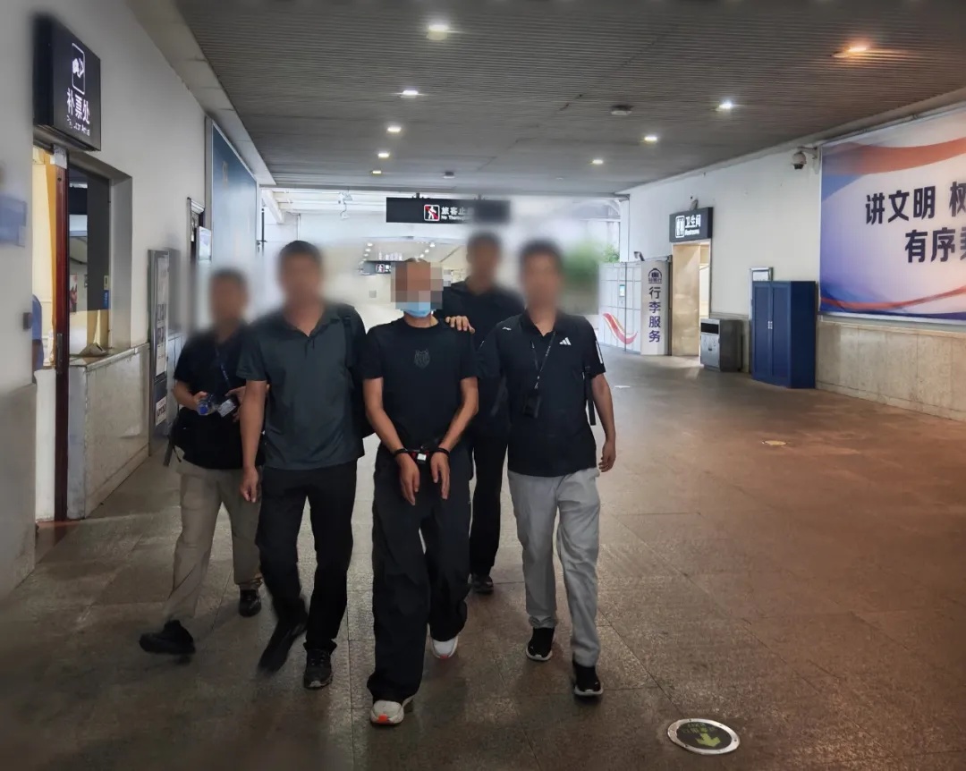 流窜全国景区恶意索赔,桂林警方打掉13人恶势力团伙 流窜全国景区恶意索赔,桂林警方打掉13人恶势力团伙
