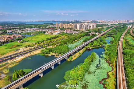 铁路单日售票量再创历史新高 9月23日售票2973.7万张 铁路单日售票量再创历史新高 9月23日售票2973.7万张