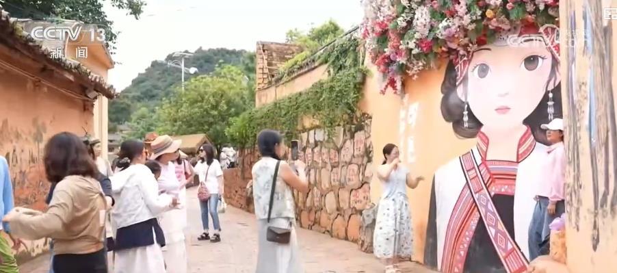 双节临近文旅市场升温:长线串游赏秋打卡 民宿提质迎客流 双节临近文旅市场升温:长线串游赏秋打卡 民宿提质迎客流