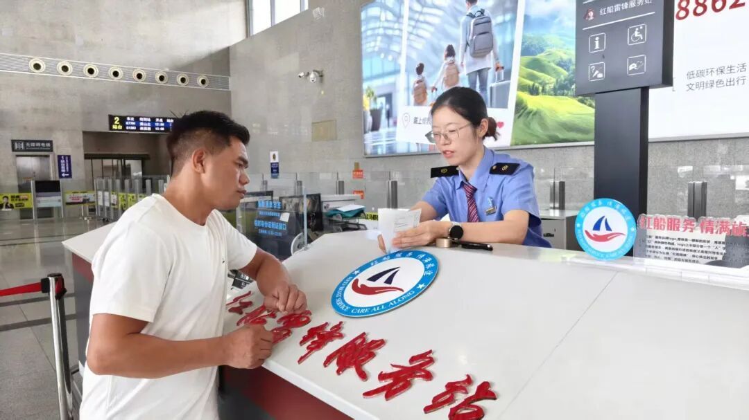 长三角铁路今日计划增开客车336列,临近中秋多地迎来出行大客流 长三角铁路今日计划增开客车336列,临近中秋多地迎来出行大客流