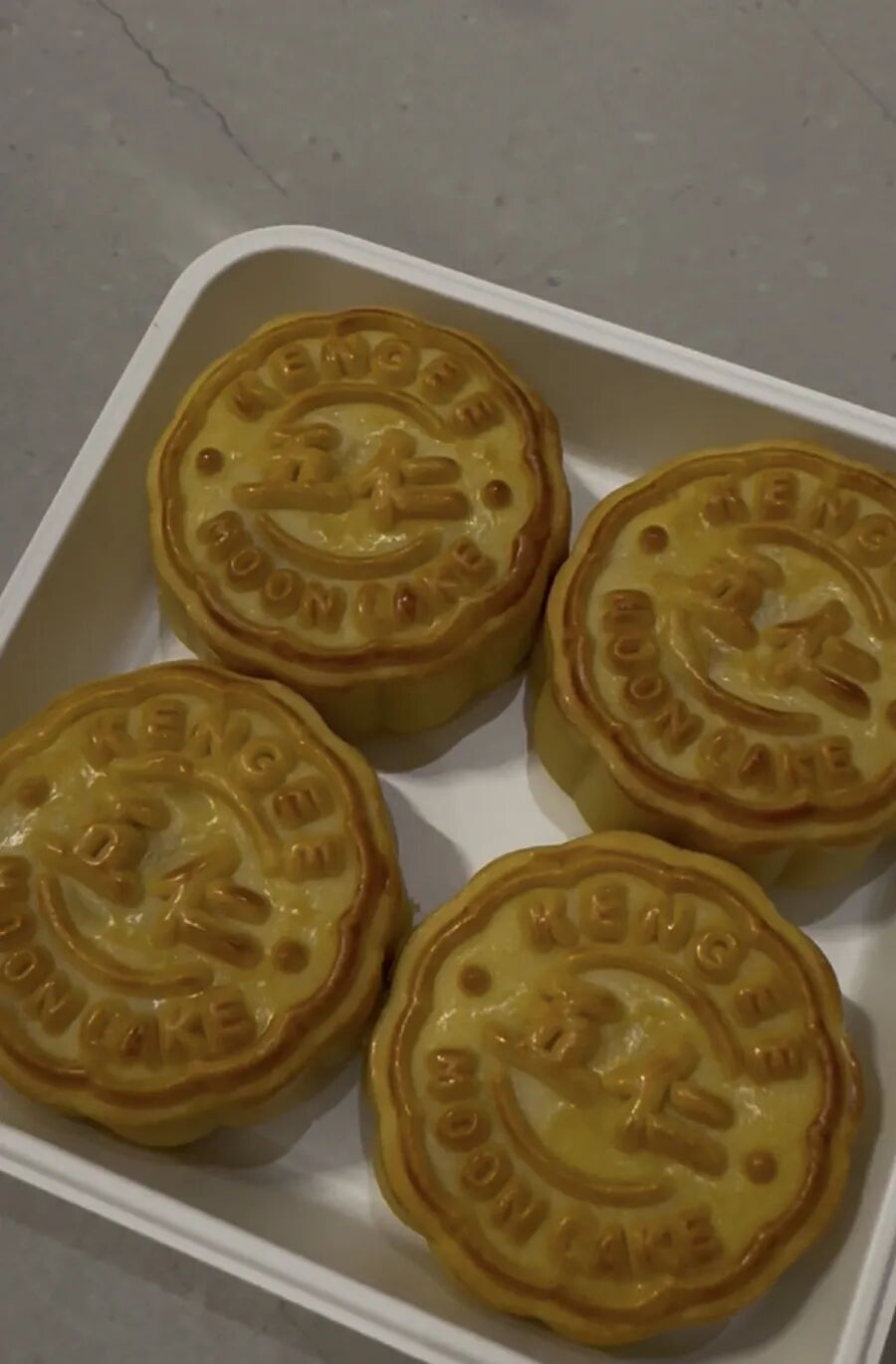 “月饼卖不动”登上热搜,家里嫌腻、山上却抢着吃,月饼是完美的户外食物,“五仁月饼更是户外极品”,专家:对了一半 “月饼卖不动”登上热搜,家里嫌腻、山上却抢着吃,月饼是完美的户外食物,“五仁月饼更是户外极品”,专家:对了一半