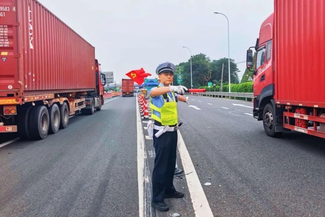 “长线游”与“短途游”叠加，中秋节上海省际高速通道通行流量仍将处于高位