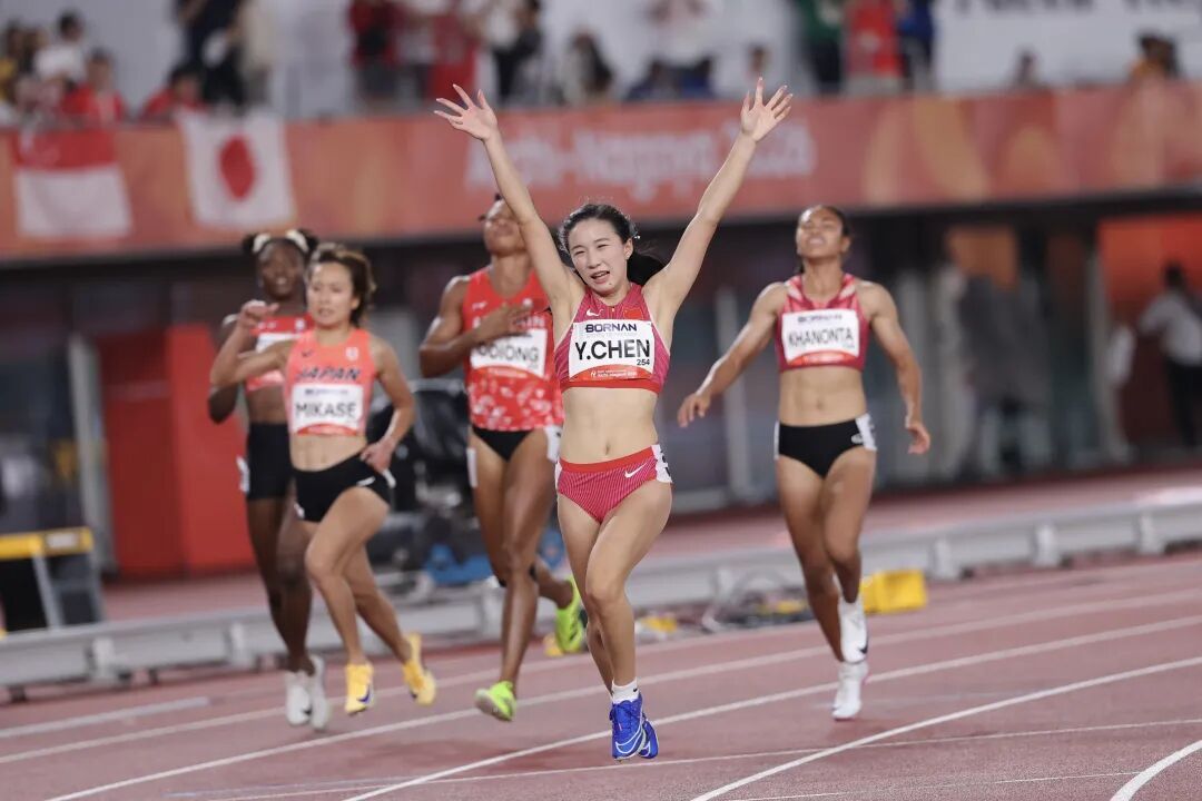 陈妤颉!女飞人! 陈妤颉!女飞人!