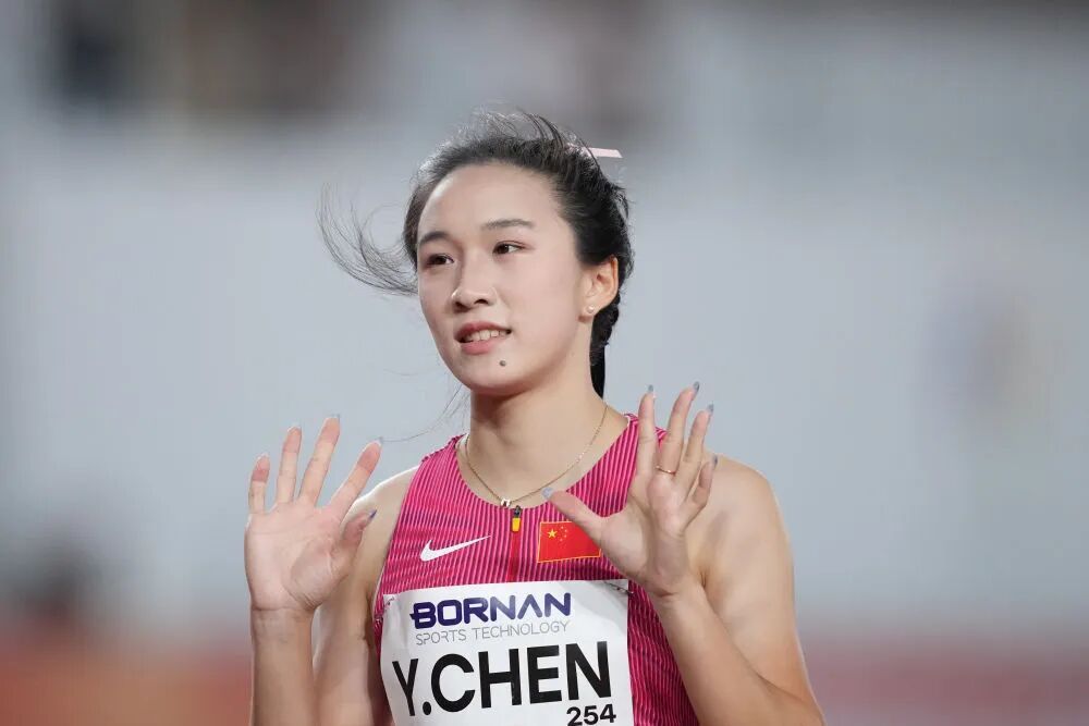 陈妤颉,最年轻百米“女飞人”! 陈妤颉,最年轻百米“女飞人”!