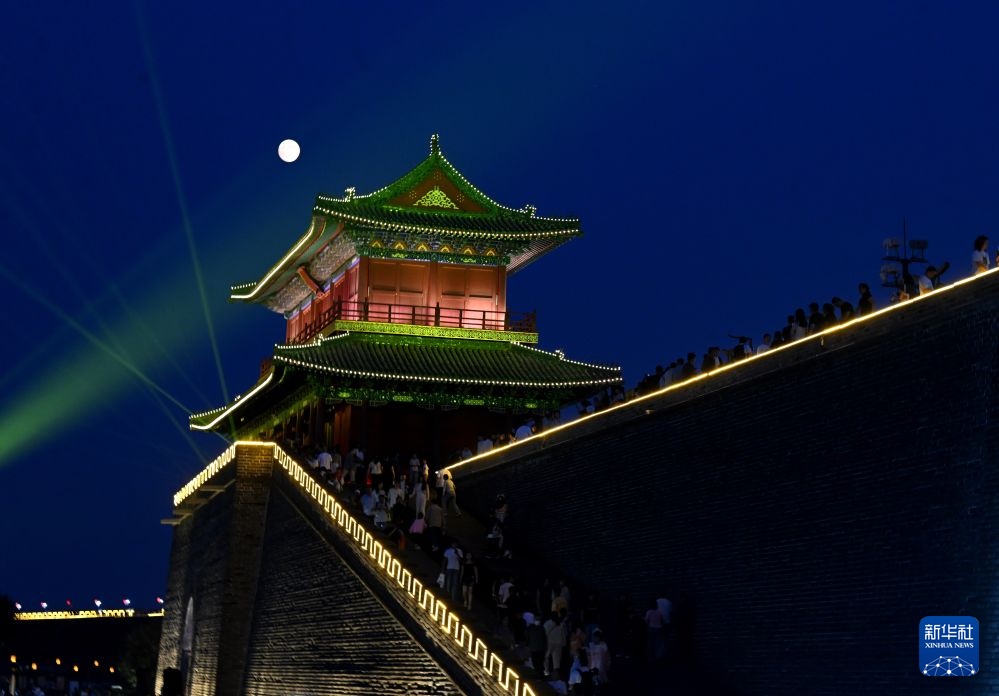 诗意中国丨一轮秋影转金波 诗意中国丨一轮秋影转金波