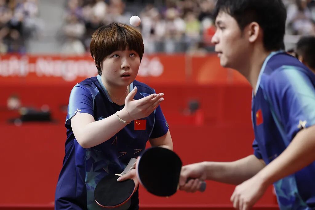 中国队包揽混双金银牌:林诗栋/蒯曼4比0战胜王楚钦/孙颖莎 中国队包揽混双金银牌:林诗栋/蒯曼4比0战胜王楚钦/孙颖莎