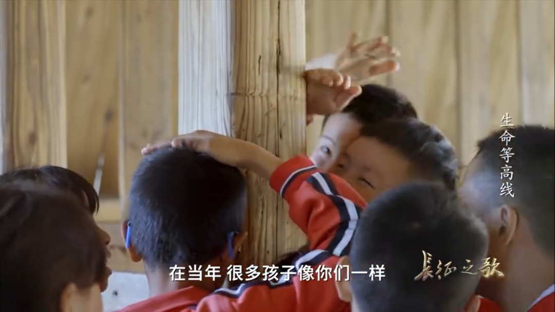 为啥这个村子偏偏八月十四过中秋?背后故事看哭了 为啥这个村子偏偏八月十四过中秋?背后故事看哭了