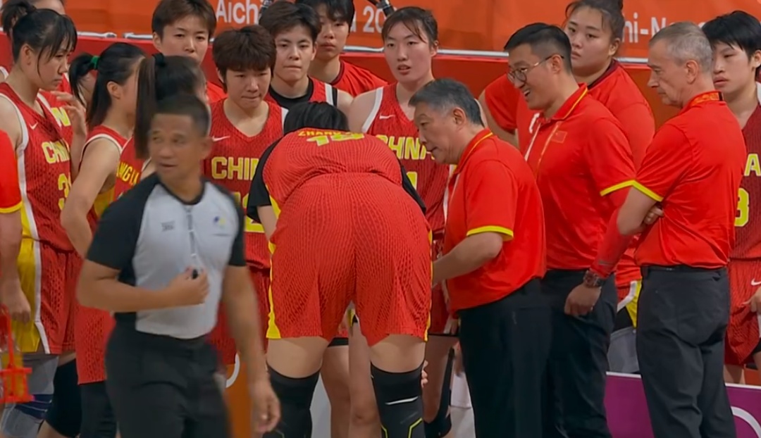 中国女篮77-64击败中国台北女篮，夺亚运会铜牌，陈明伶砍20分5篮板，张子宇14分4篮板