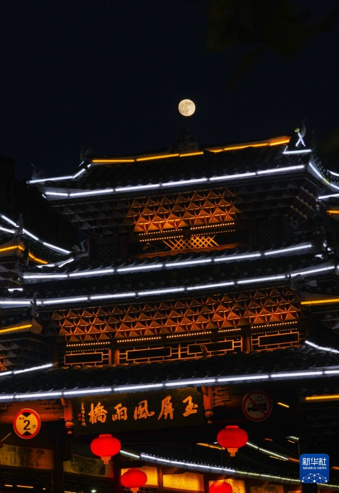 诗意中国丨一轮秋影转金波 诗意中国丨一轮秋影转金波