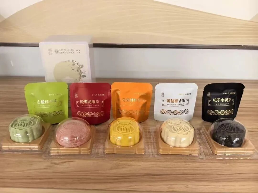 月饼，终究是用来吃的