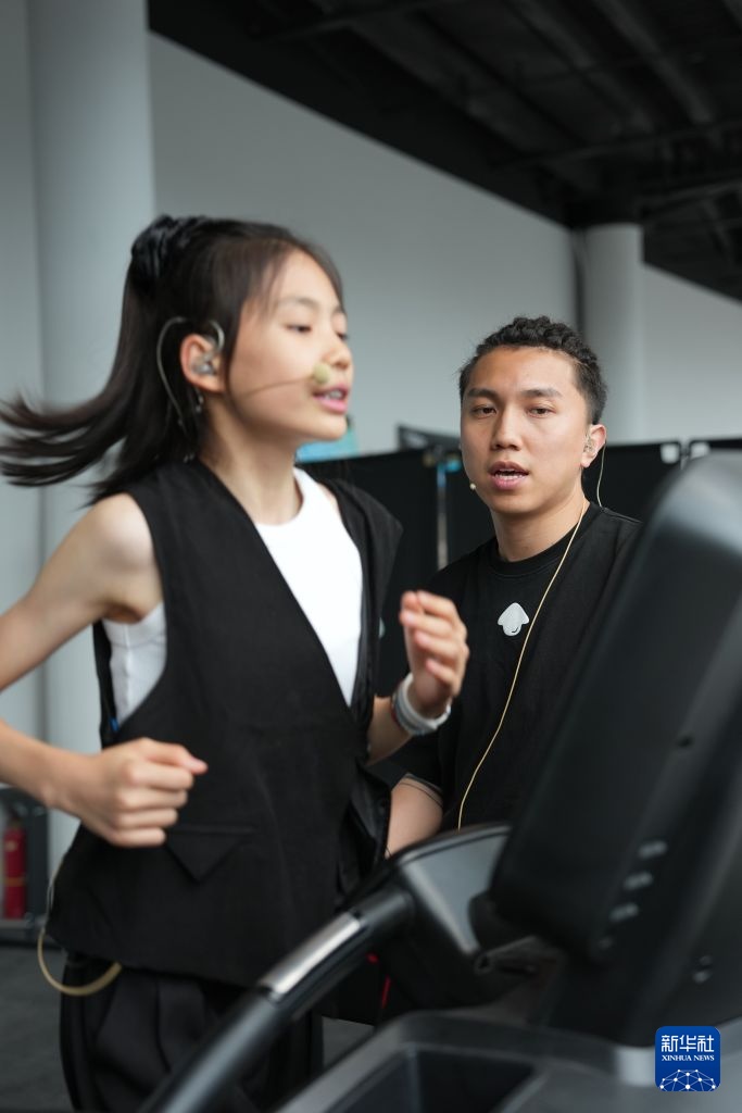 热爱|方正华:以街舞为桥,让世界看见多样中国 热爱|方正华:以街舞为桥,让世界看见多样中国